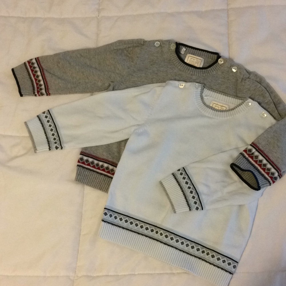 Bundle 2 children's sweaters 18m